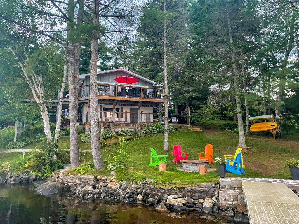 10A Jordan LN, Seguin, ON P2A 0B2