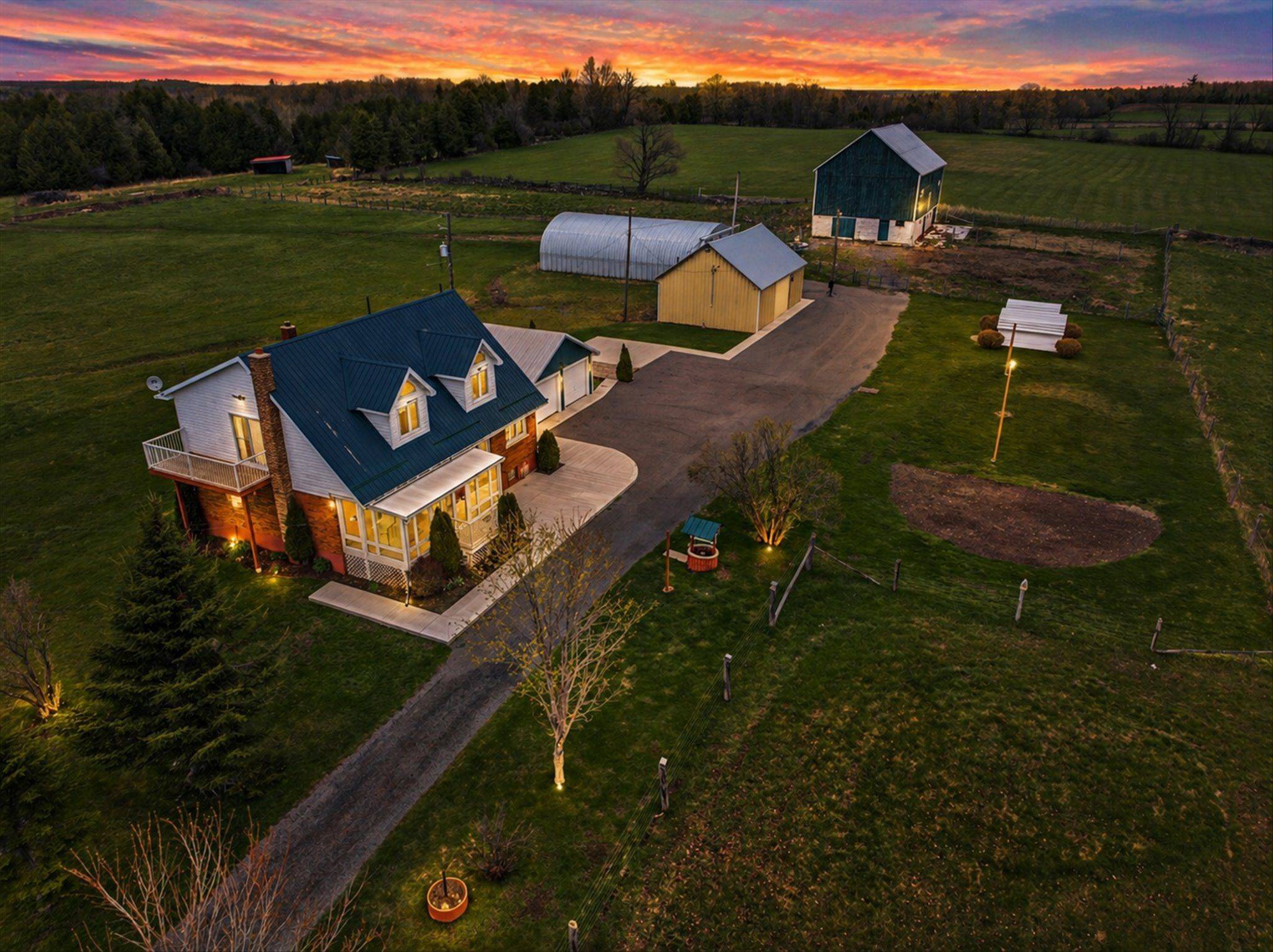 1425 Tara RD, Selwyn, ON K0L 1T0