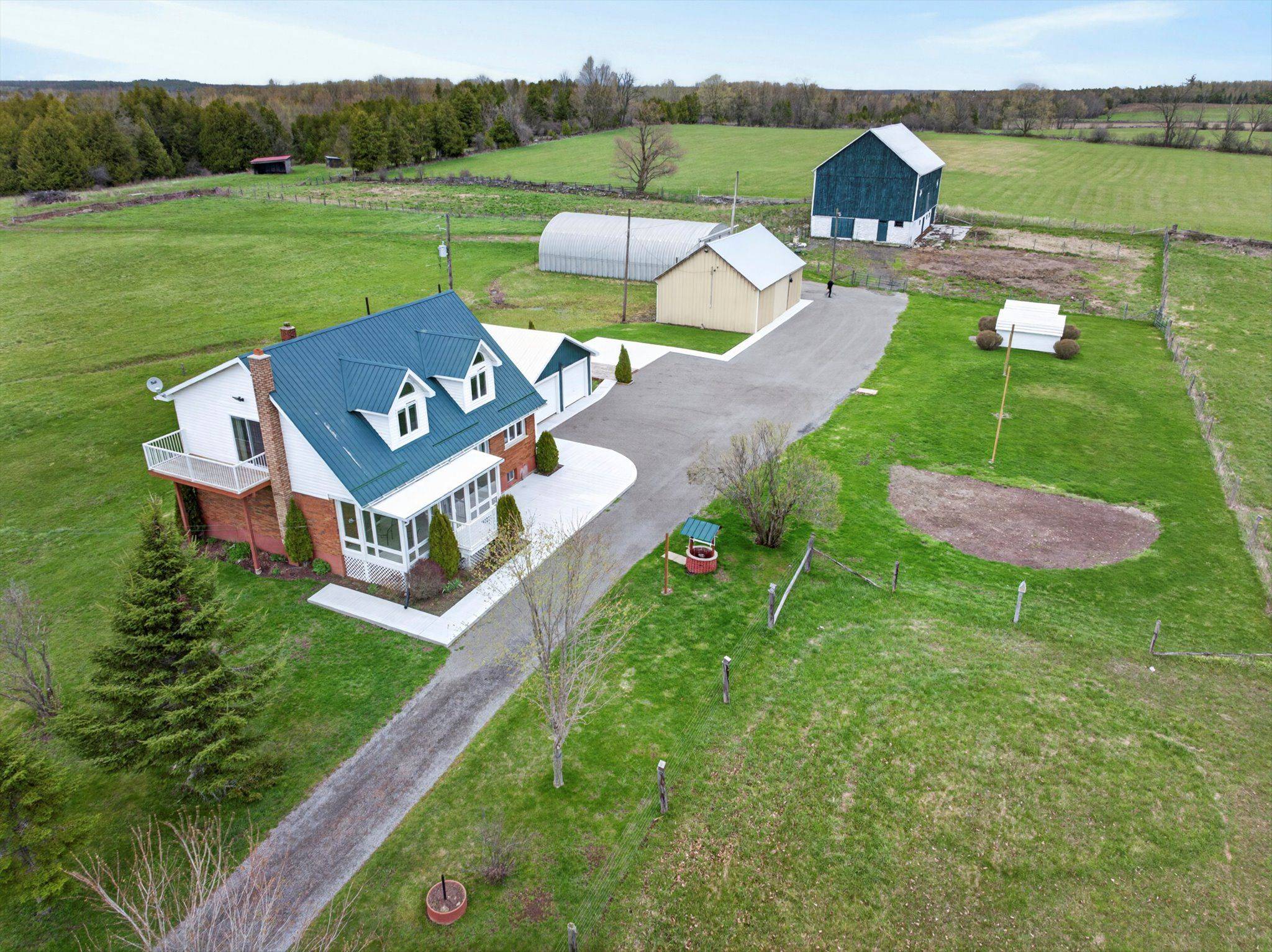 1425 Tara RD, Selwyn, ON K0L 1T0
