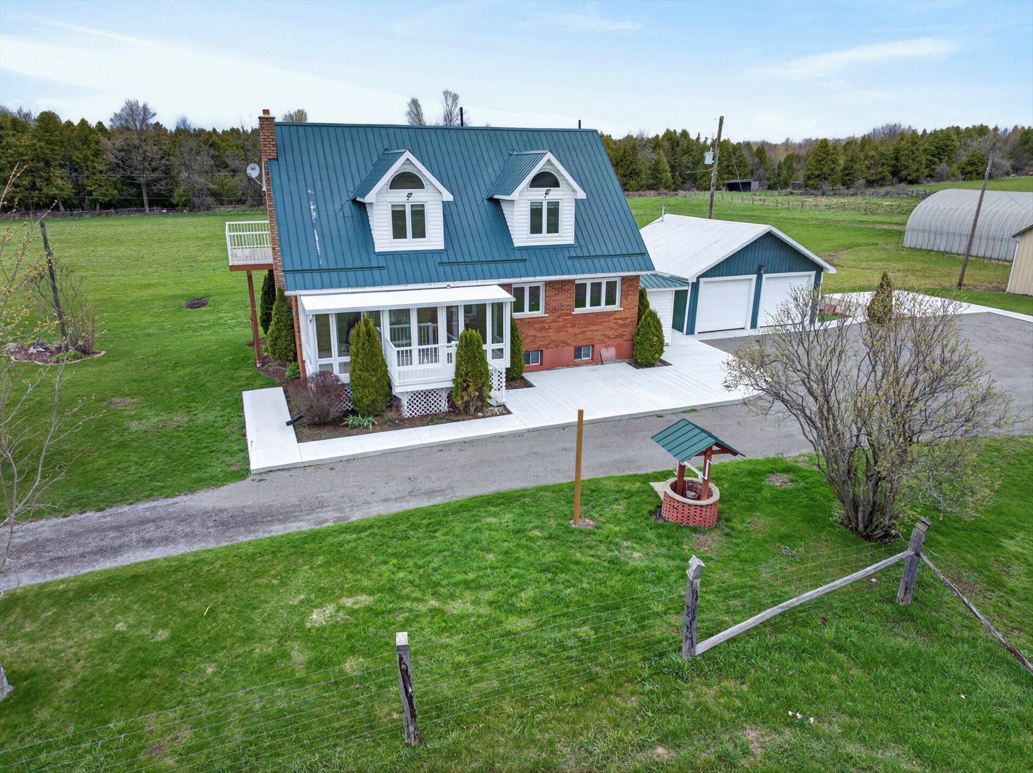 1425 Tara RD, Selwyn, ON K0L 1T0