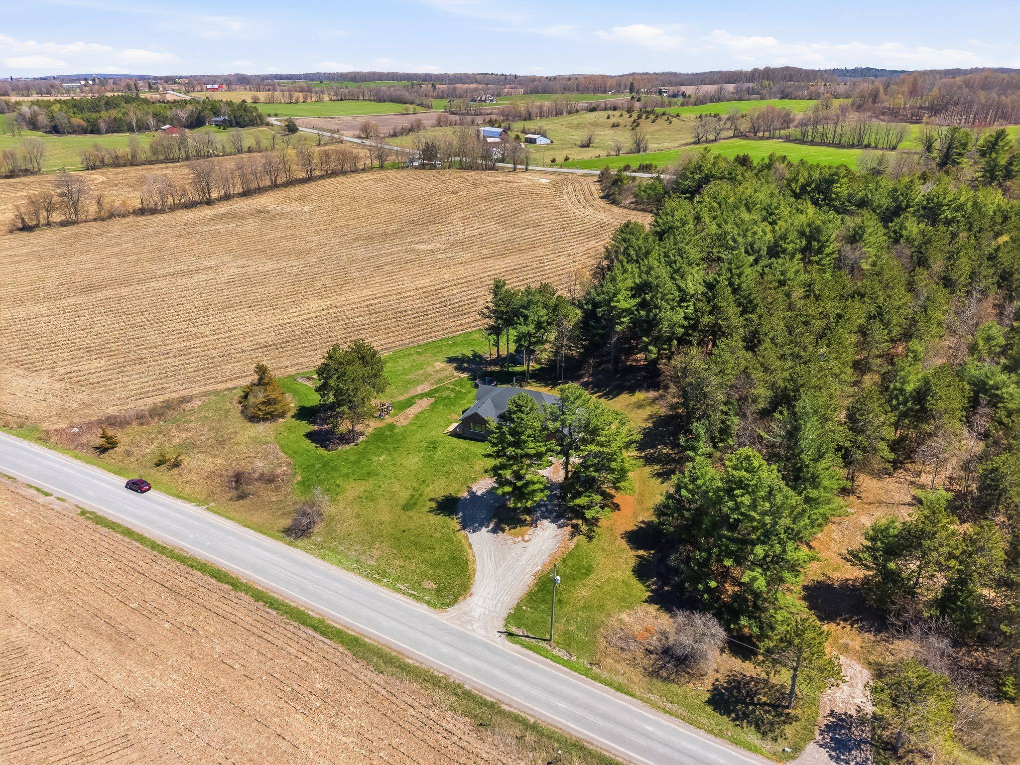 63 Hansen RD, Brighton, ON K0K 1H0