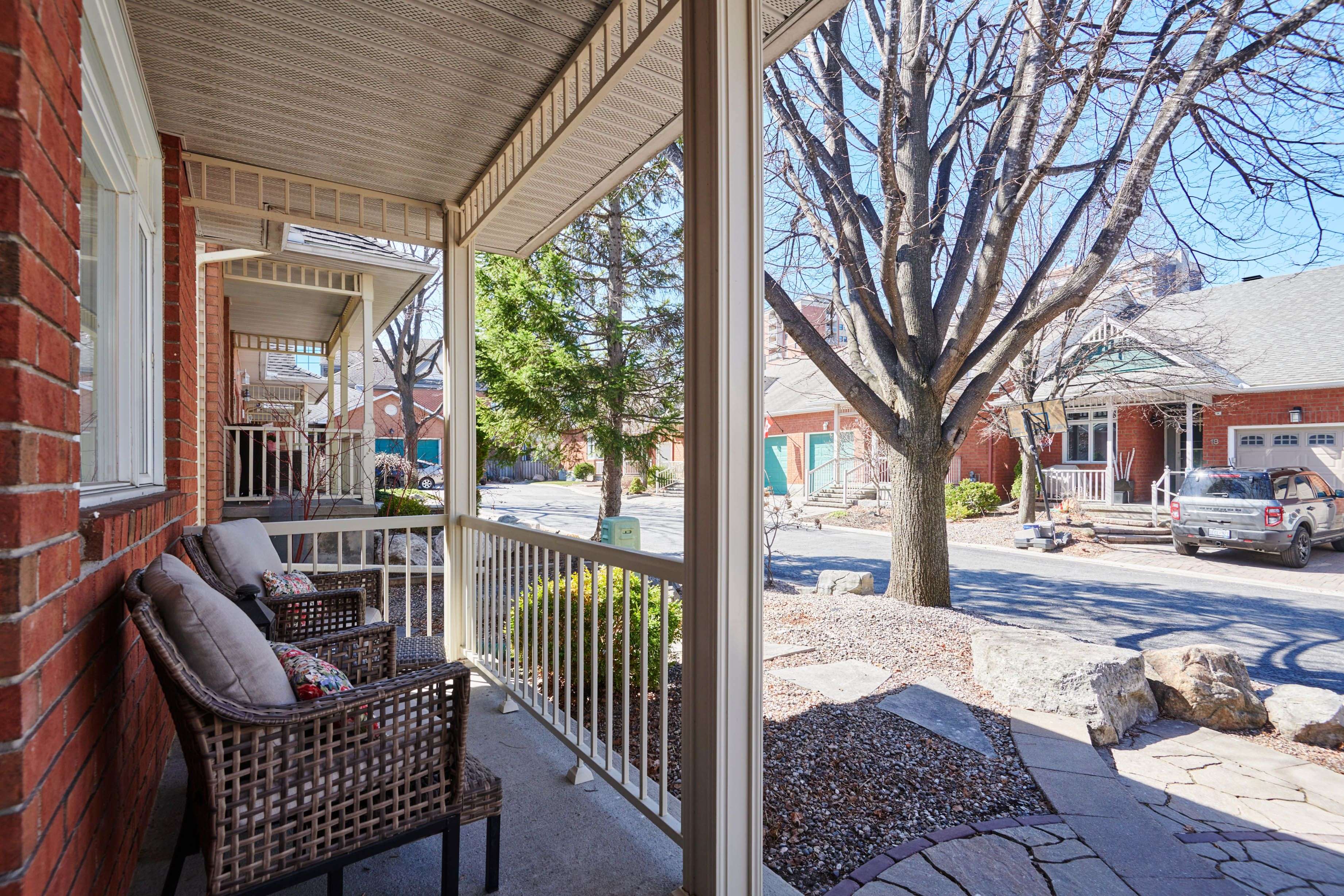 1240 Kilborn PL #15, Alta Vista And Area, ON K1H 1B4
