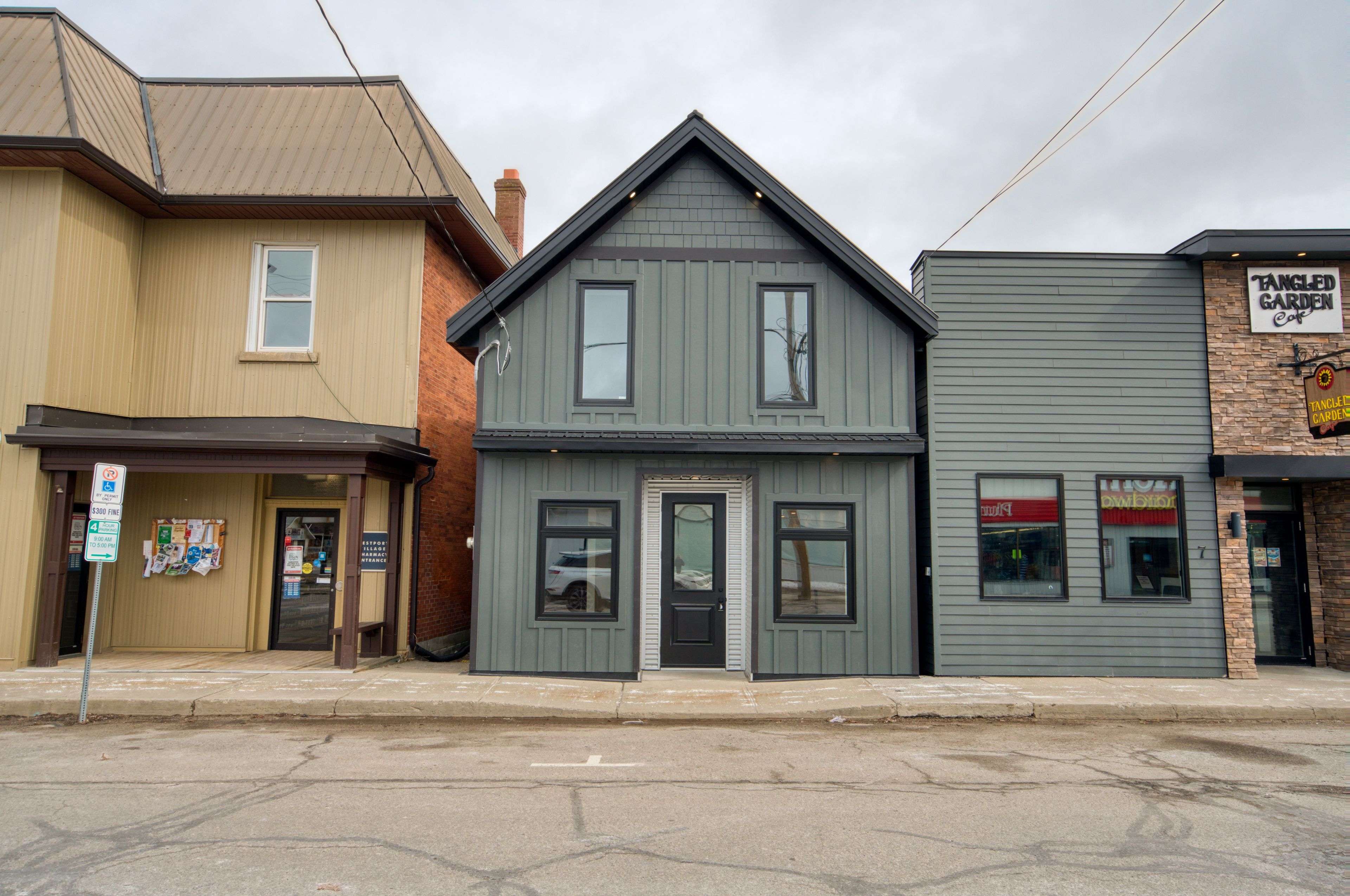 5 Church ST E, Westport, ON K0G 1X0