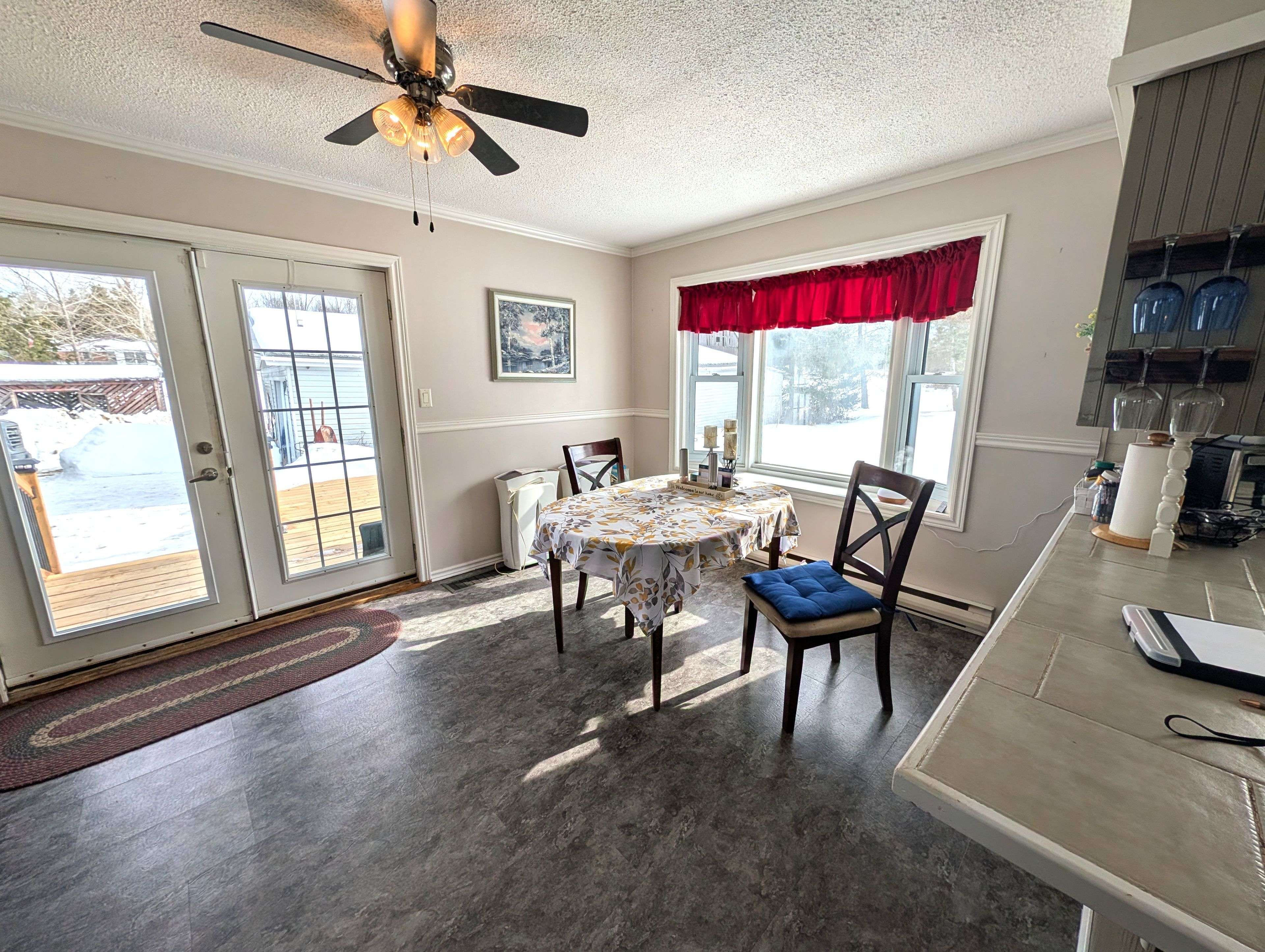 129 Bertha RD, East Ferris, ON P0H 1K0