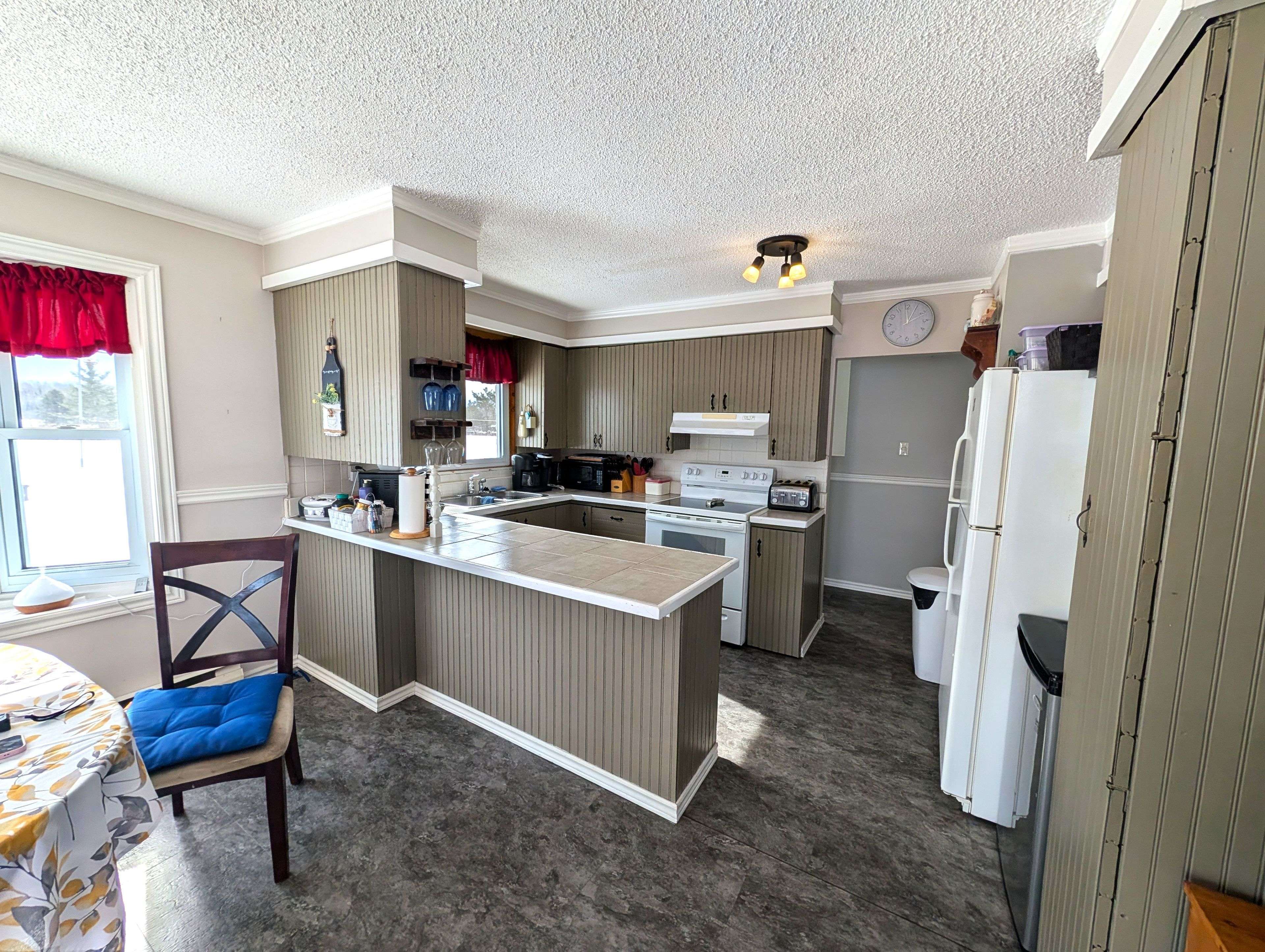 129 Bertha RD, East Ferris, ON P0H 1K0
