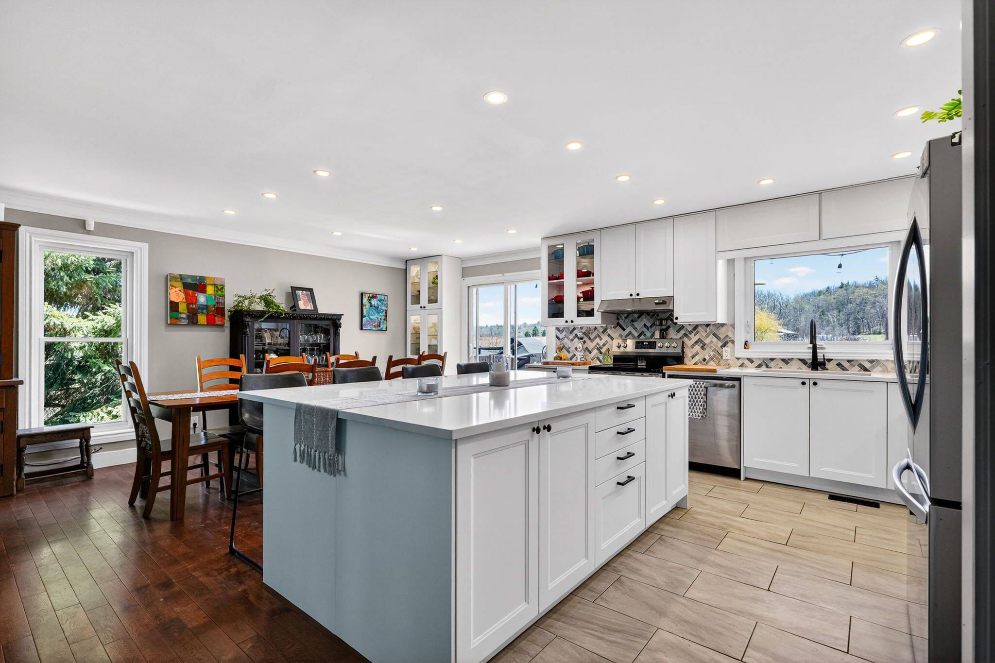 2021 County 3 RD, Prince Edward County, ON K0K 1L0