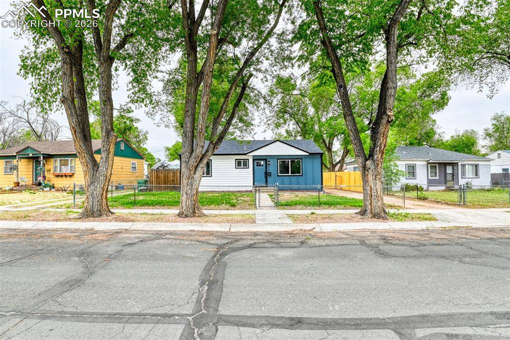 618 E Saint Elmo AVE, Colorado Springs, CO 80905