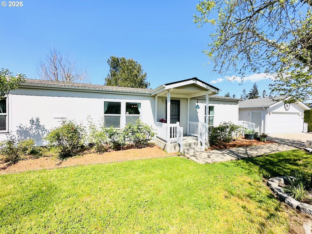2438 MAIA LOOP, Springfield, OR 97477