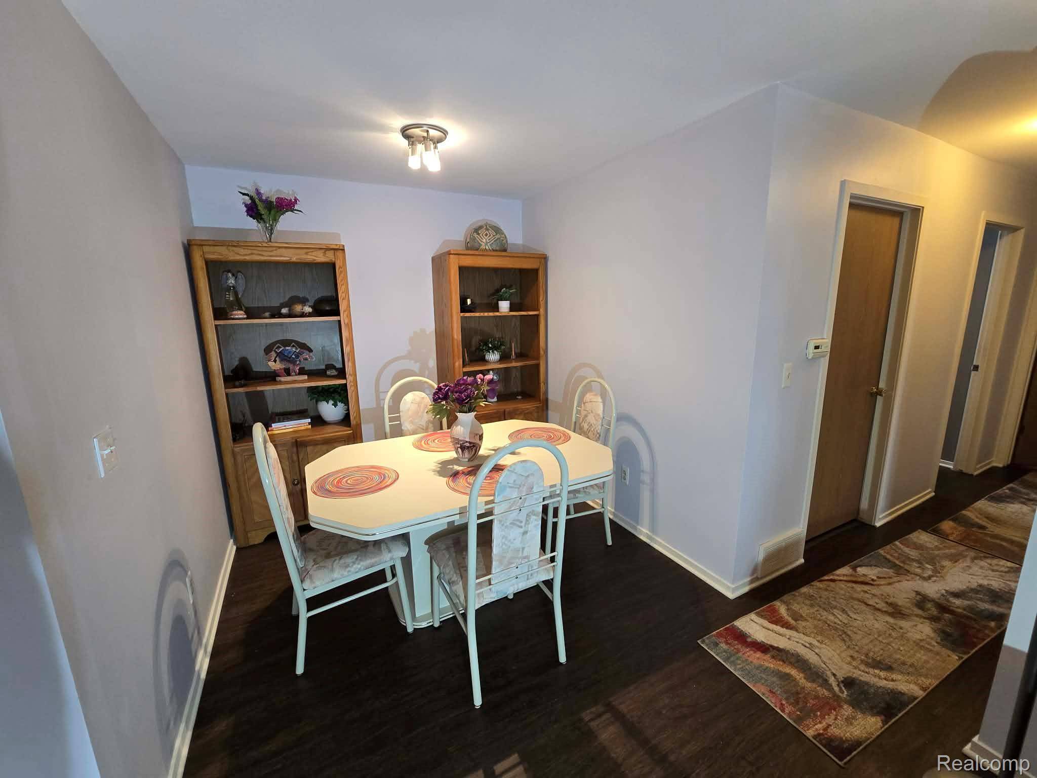 29564 Clarita ST, Livonia, MI 48152