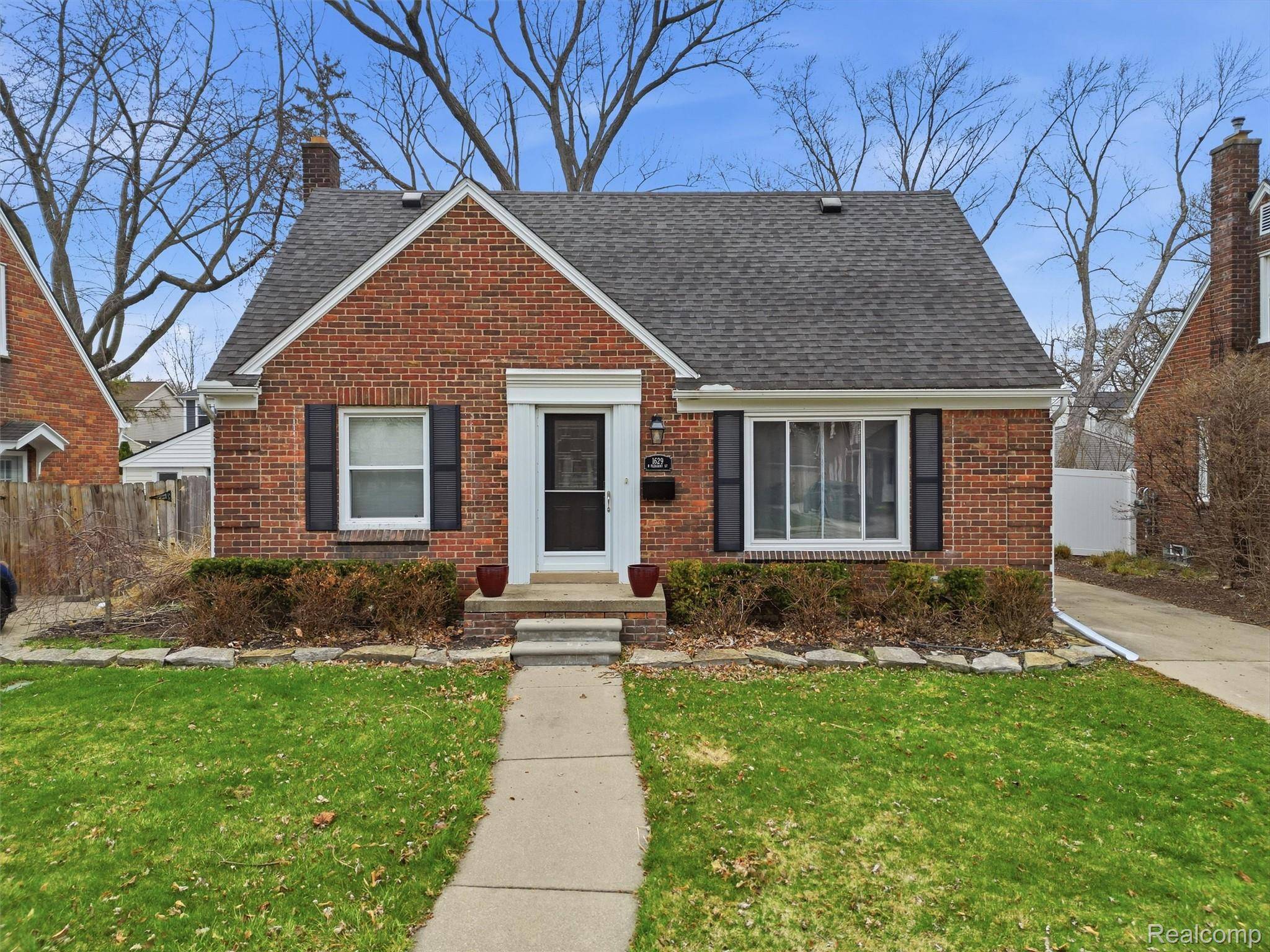 1629 N Pleasant ST, Royal Oak, MI 48067