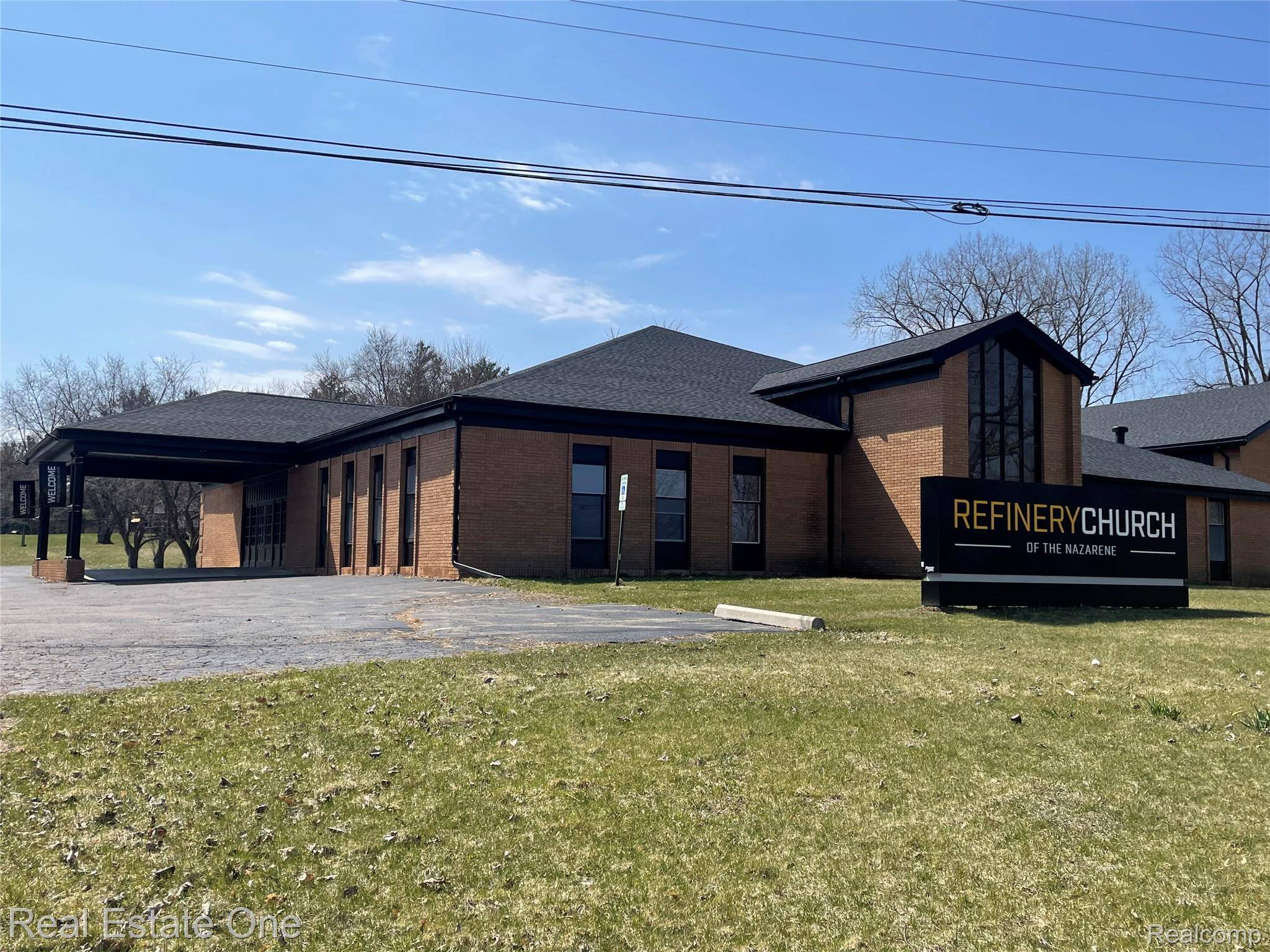 2300 S Ortonville RD, Brandon Charter Township, MI 48462