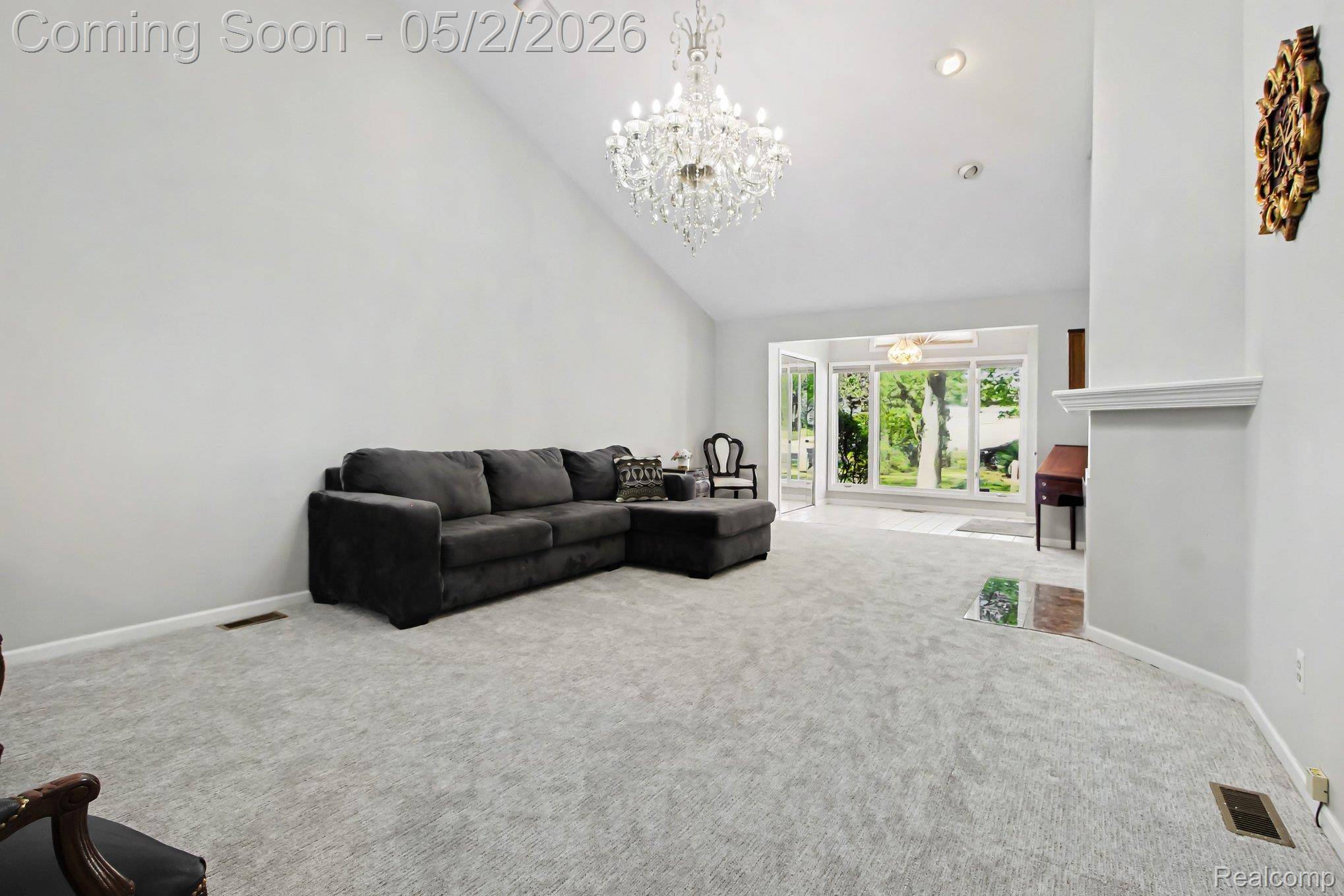 26917 Ann Arbor TRL, Dearborn Heights, MI 48127