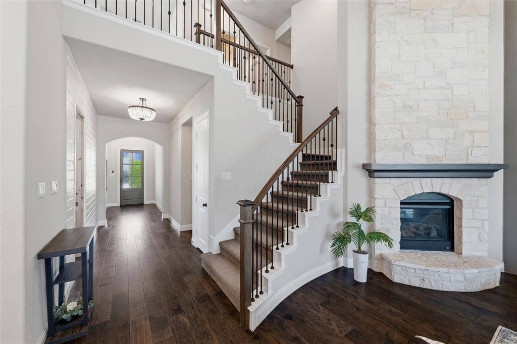 2000 Barbette Street, Fort Worth, TX 76008