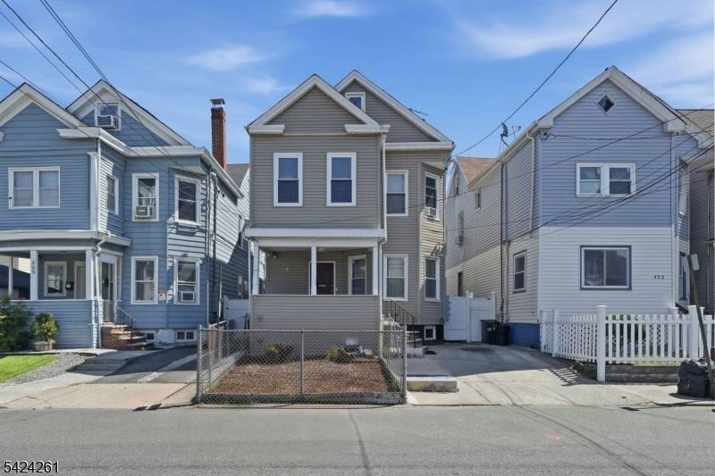 451 E 31St St, Paterson City, NJ 07504