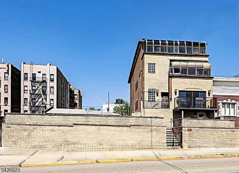 344 Paterson Plank Rd #PH, Jersey City, NJ 07307