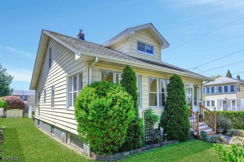 30 Virginia Ave, Montclair Twp., NJ 07042