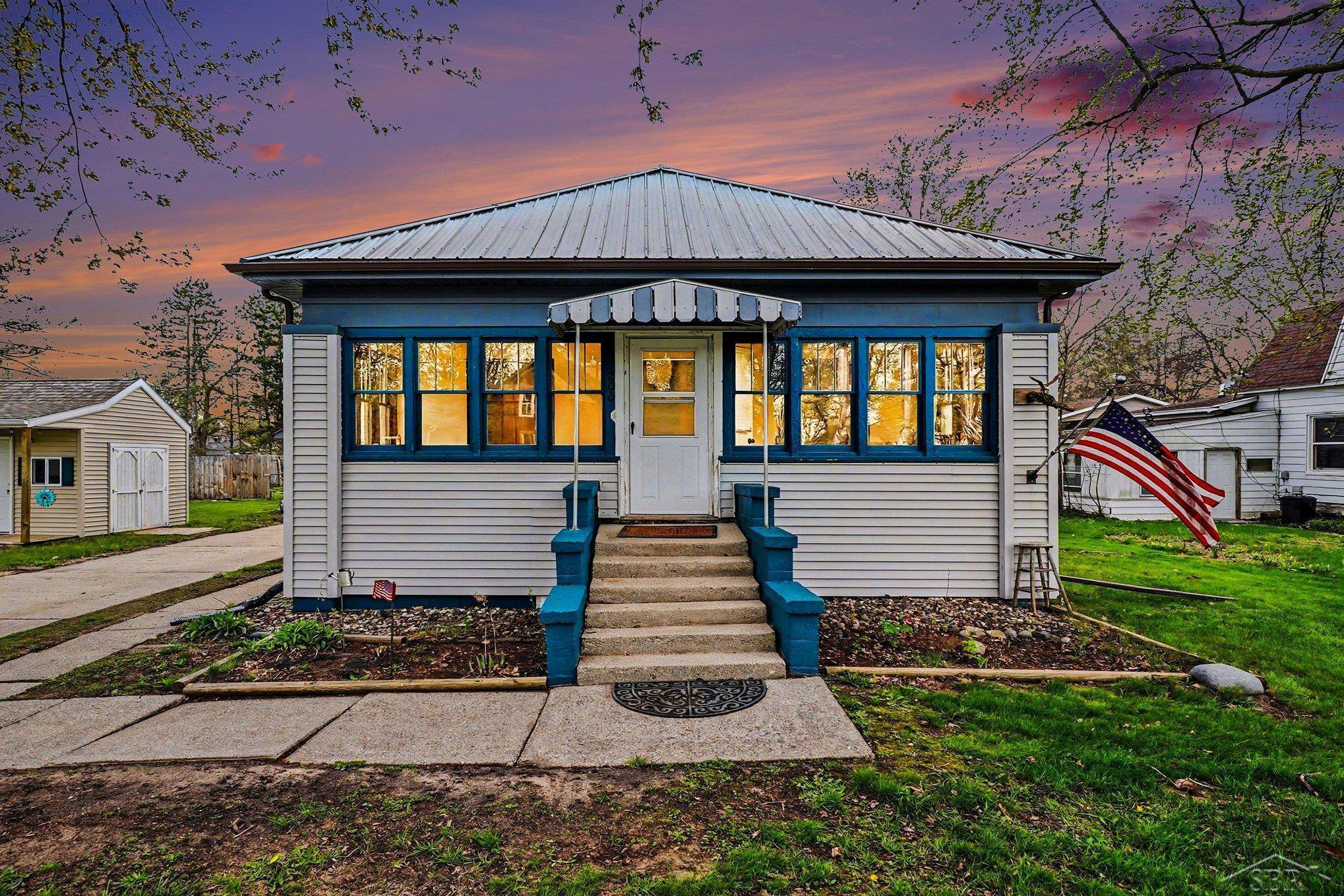 206 S Maple ST, Richland Twp, MI 48626