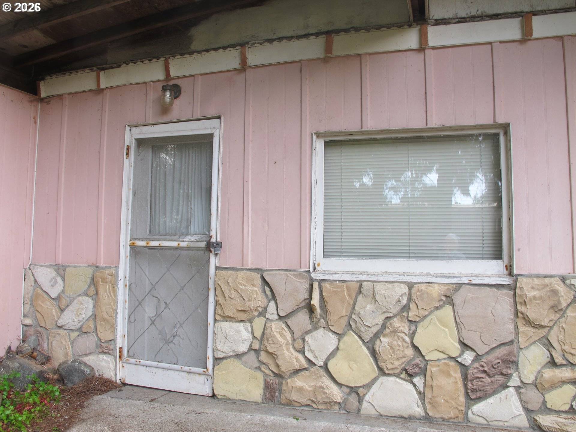 681 SE PORT AVE, Lincoln City, OR 97367