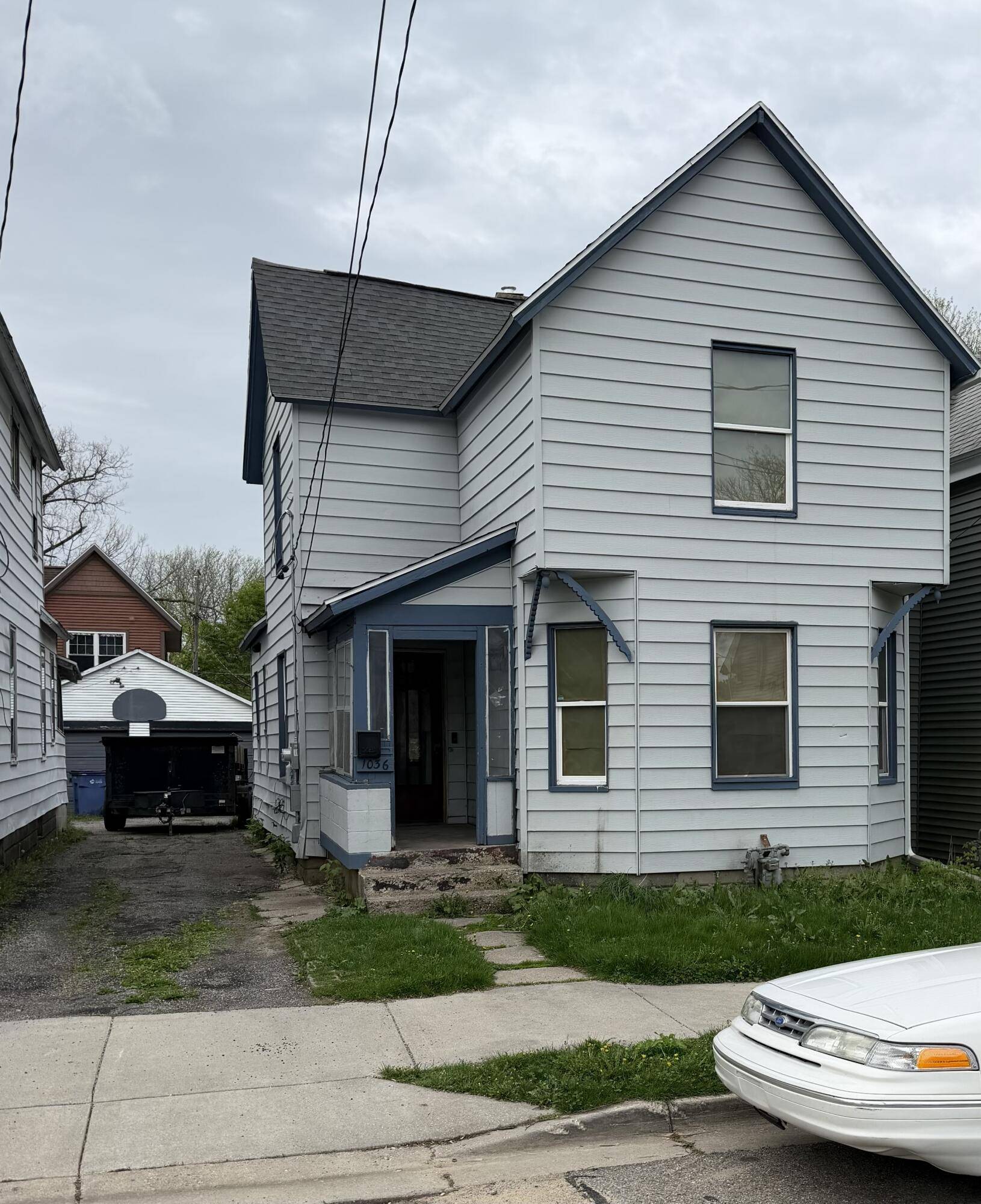 1036 Logan ST SE, City Of Grand Rapids, MI 49506