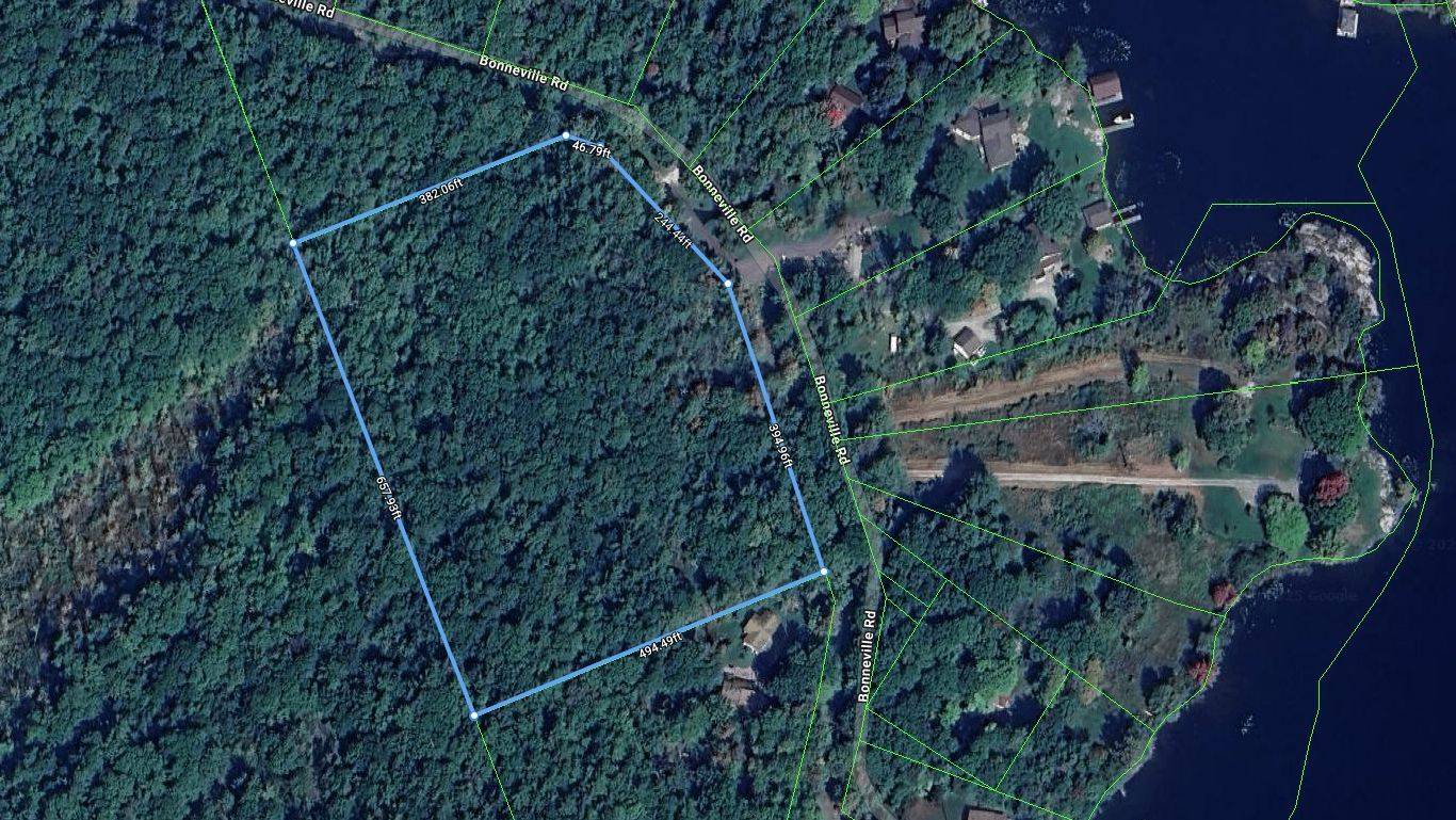 162 Bonneville RD, Georgian Bay, ON L0K 1S0
