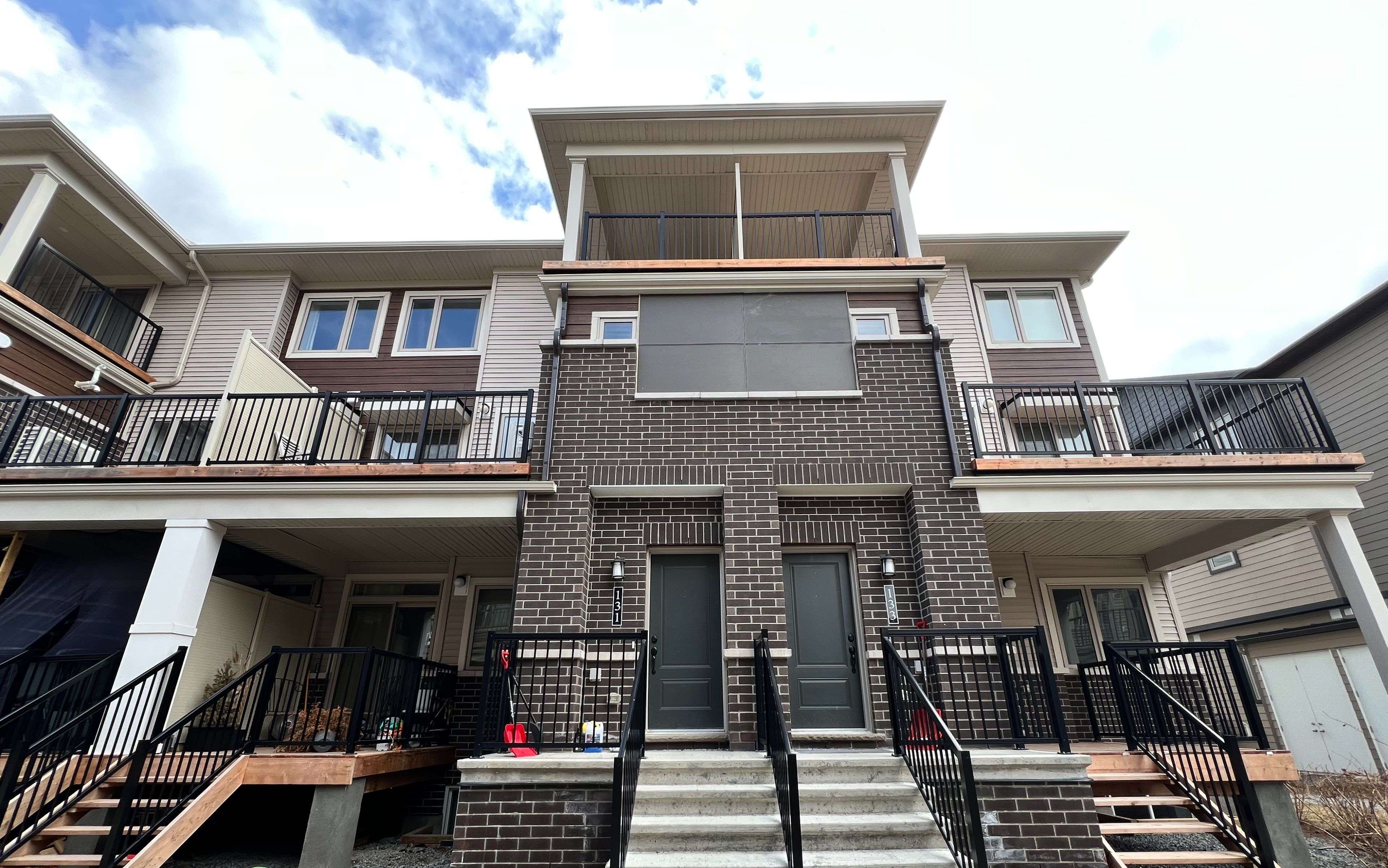 131 Anthratice Private, Barrhaven, ON K2J 7C8