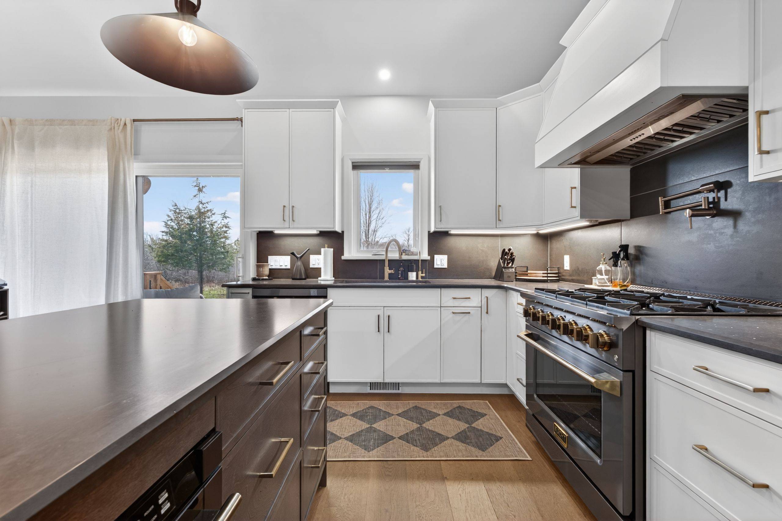 9304 PERTH RD, Rideau Lakes, ON K0G 1X0