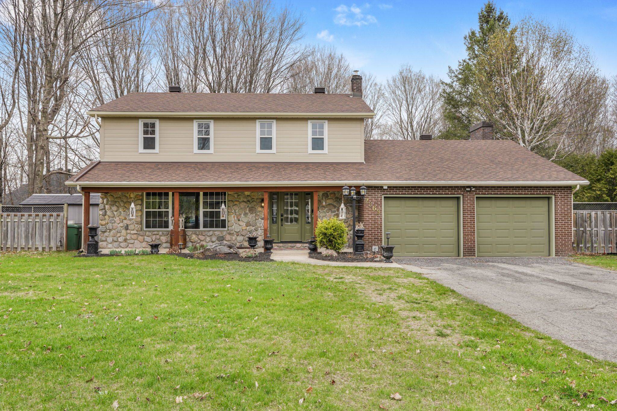 2865 Front RD, East Hawkesbury, ON K6A 2R2