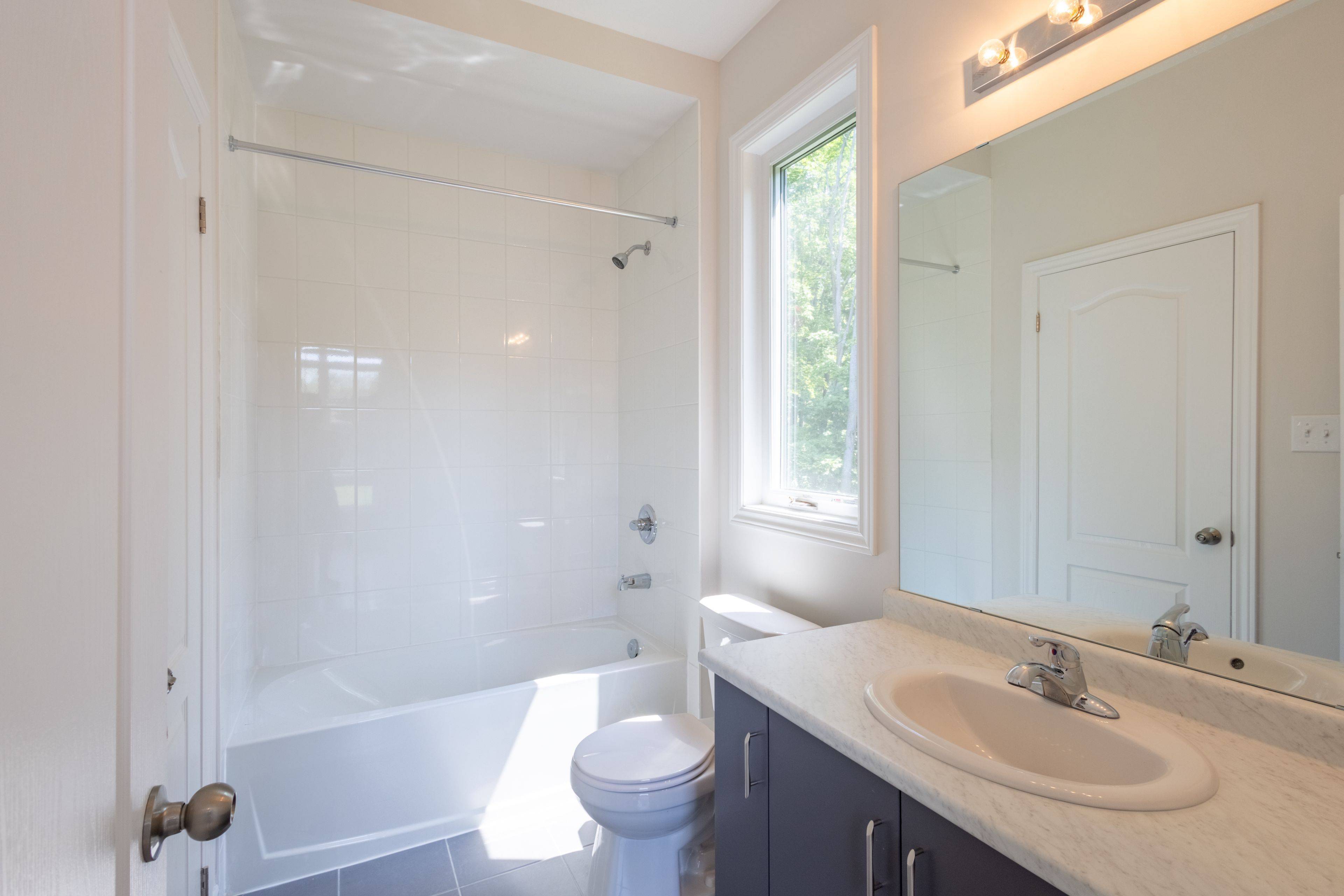 135 Marina Village DR, Georgian Bay, ON L0K 1S0
