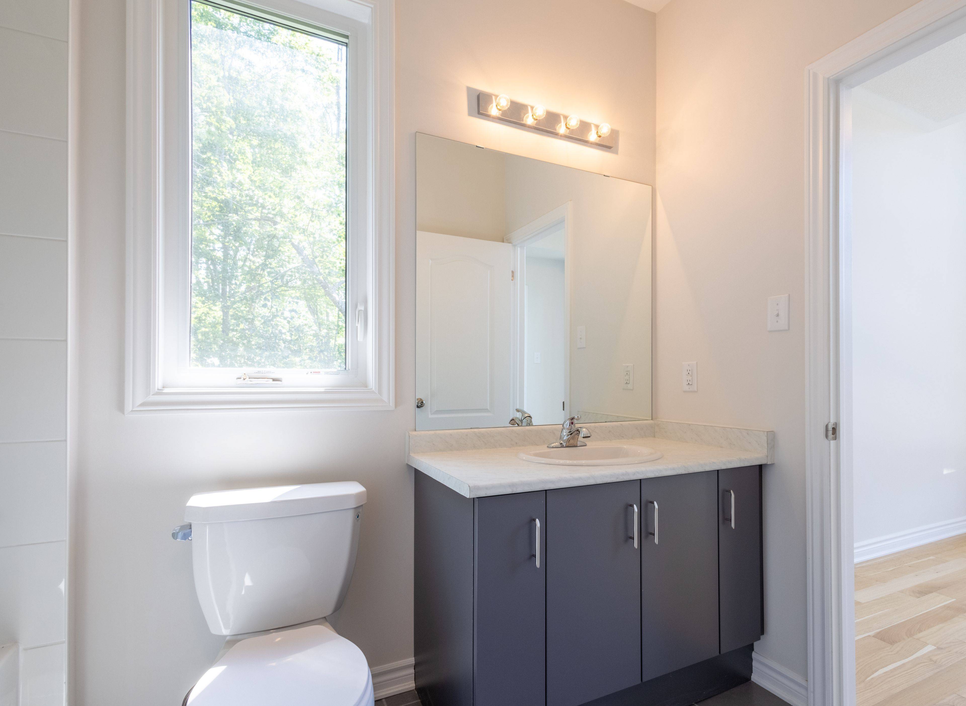135 Marina Village DR, Georgian Bay, ON L0K 1S0