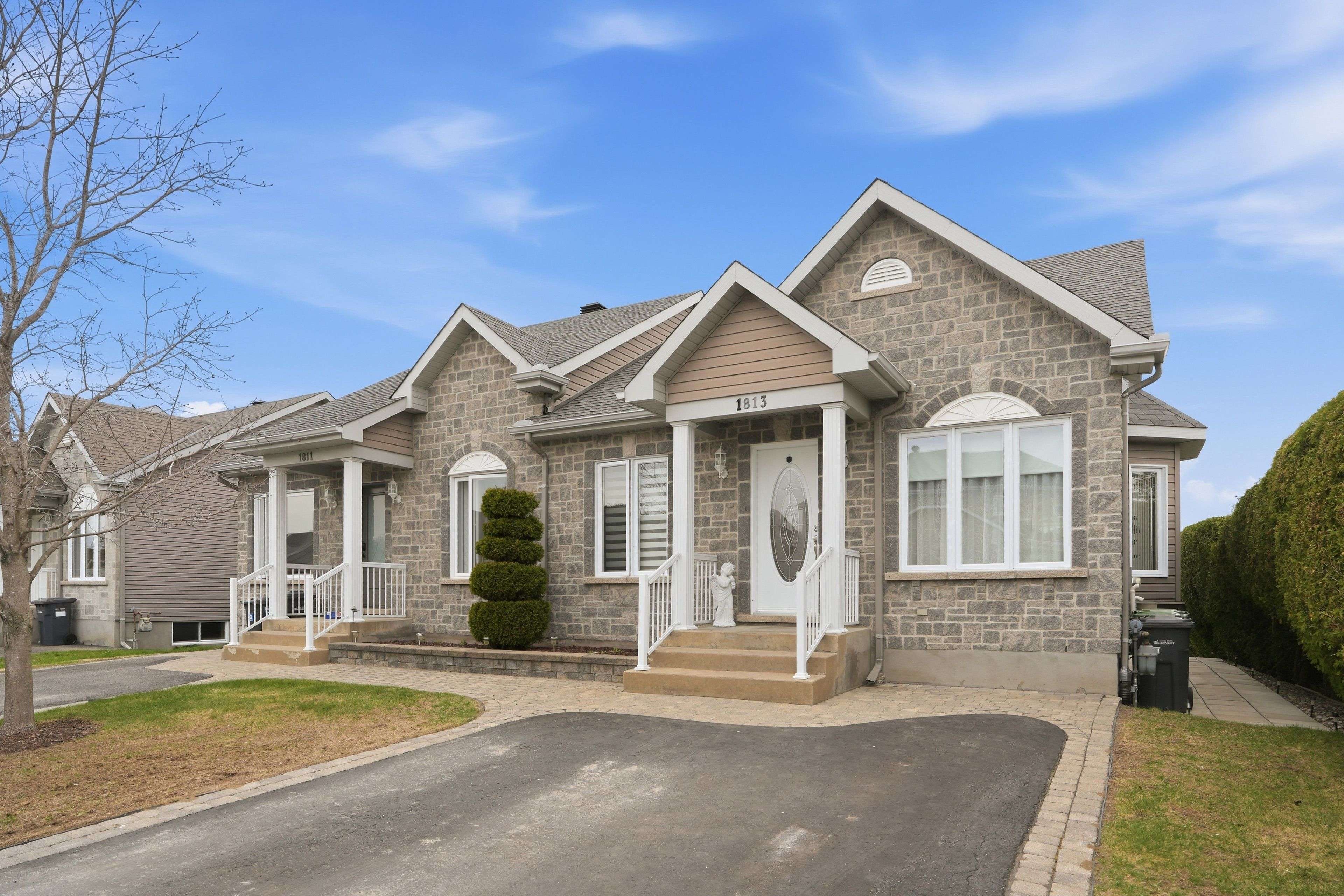 1813 Florence ST, Hawkesbury, ON K6A 0A5