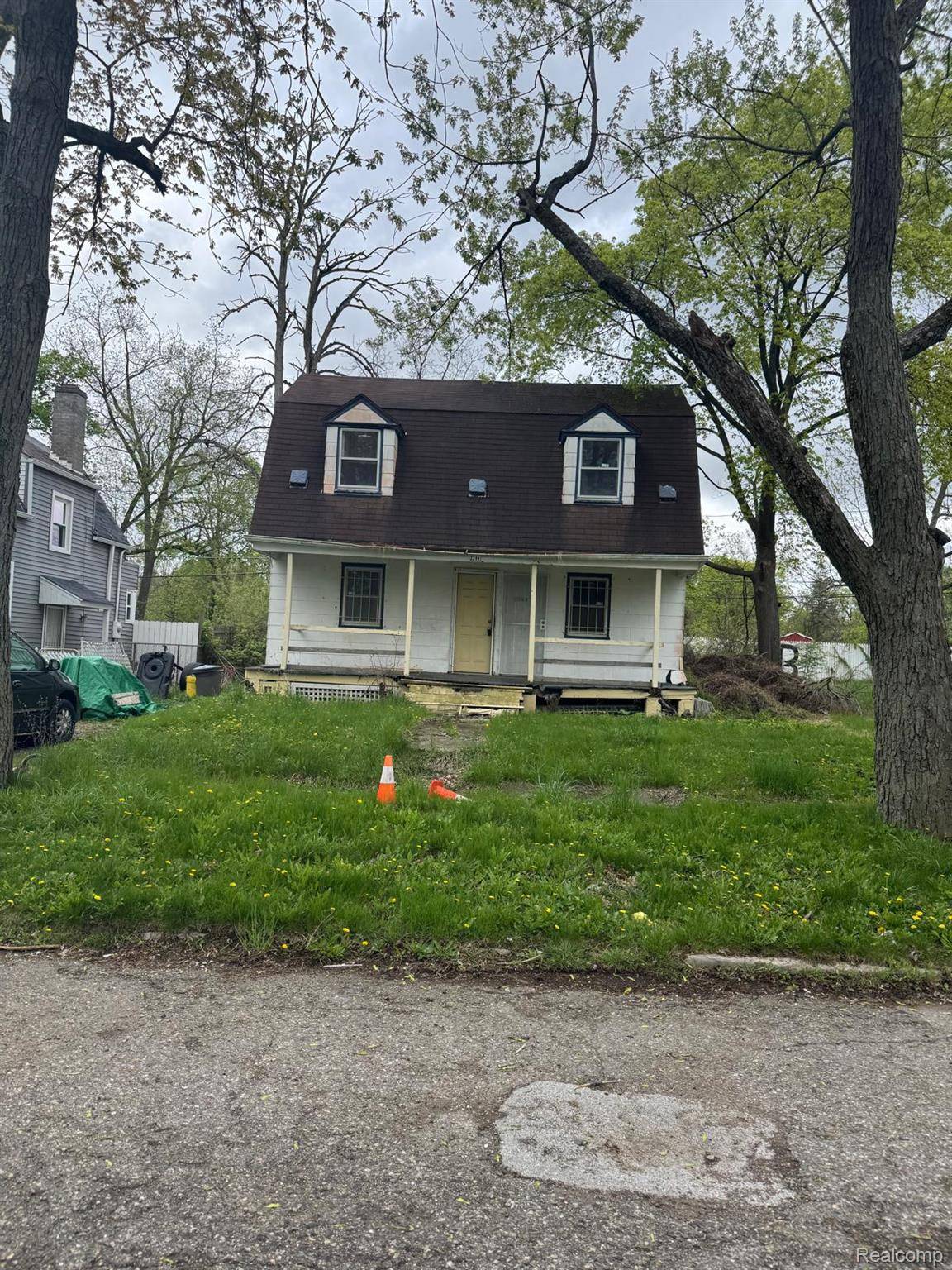 2244 Milbourne AVE, Flint, MI 48504