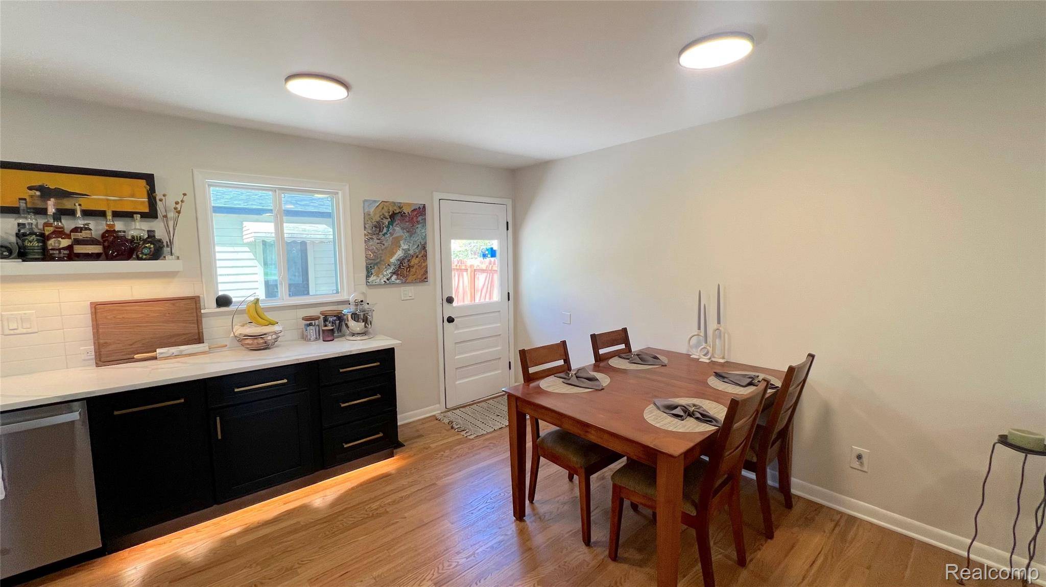 1104 Lexington Pkwy, Ypsilanti Charter Township, MI 48198
