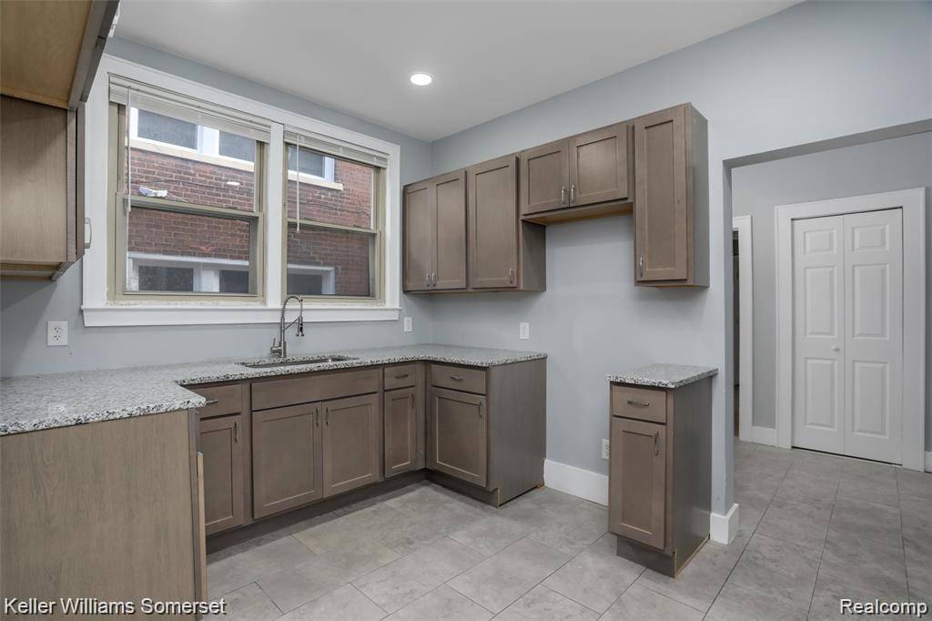 3322 Webb ST, Detroit, MI 48206