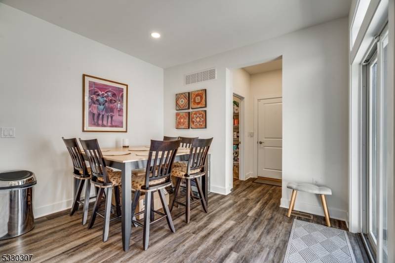 5 E Hartwick Dr, Montgomery Twp., NJ 08558