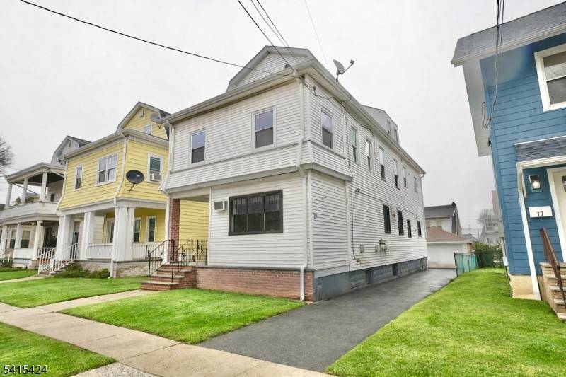 81 Berkeley Ave, Bloomfield Twp., NJ 07003