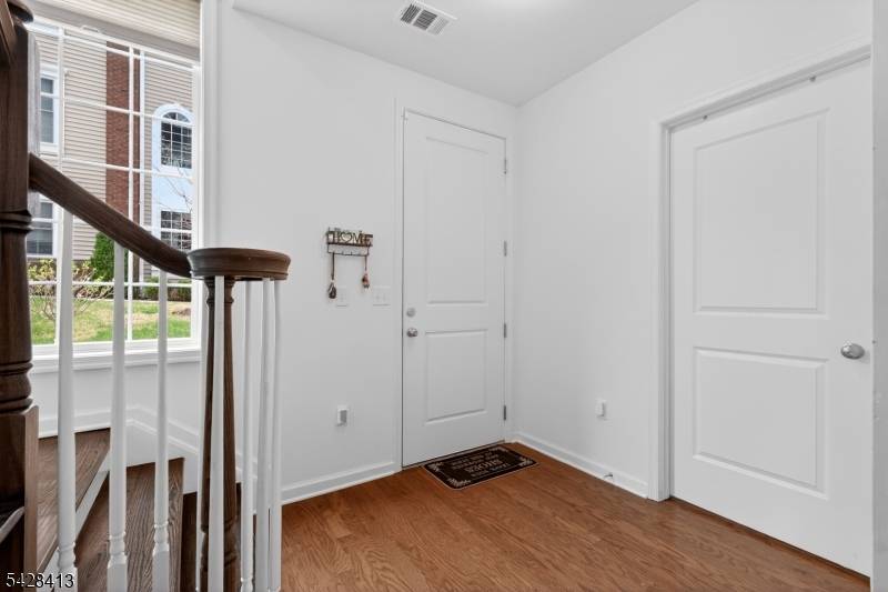247 Bradley Dr, Wood-ridge Boro, NJ 07075