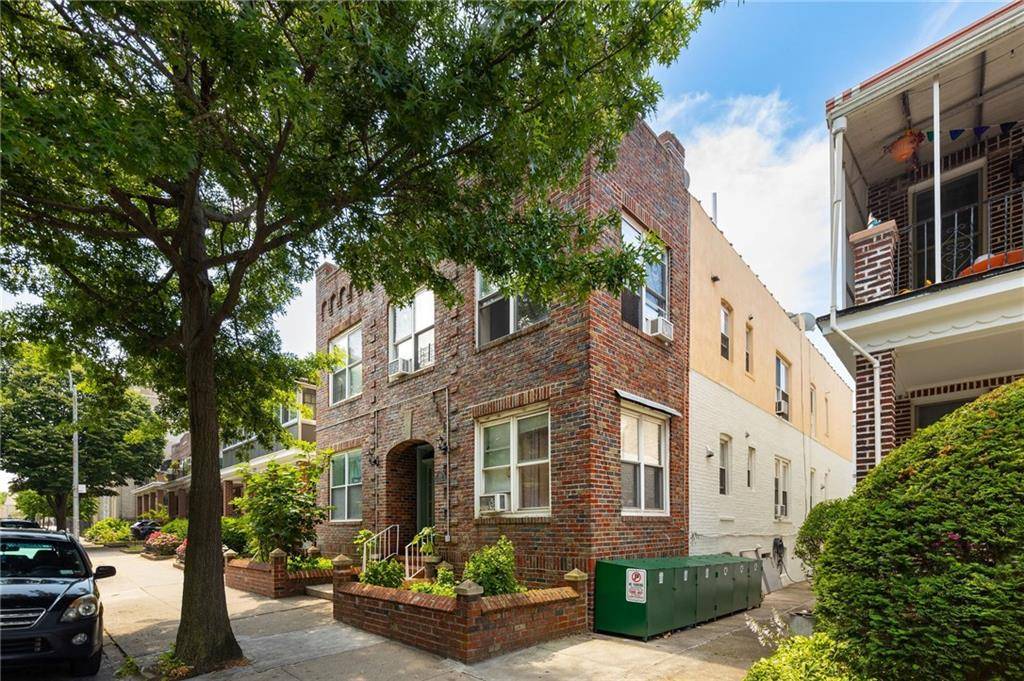 318 67th ST, Brooklyn, NY 11220