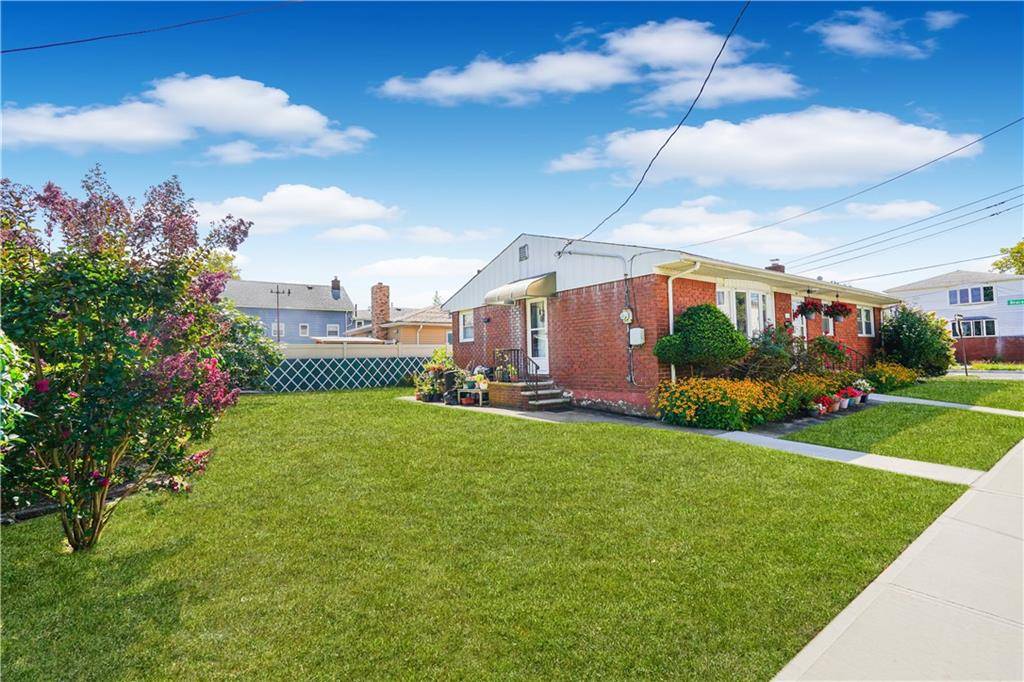 44 Finley AVE, Staten  Island, NY 10306