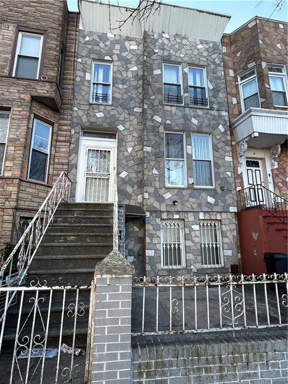 6 Pilling ST, Brooklyn, NY 11207