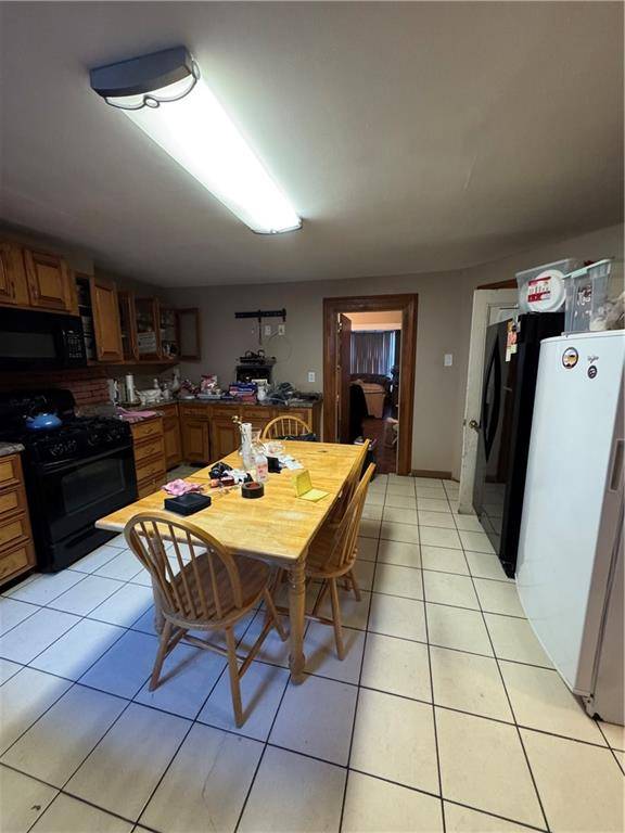 6 Pilling ST, Brooklyn, NY 11207