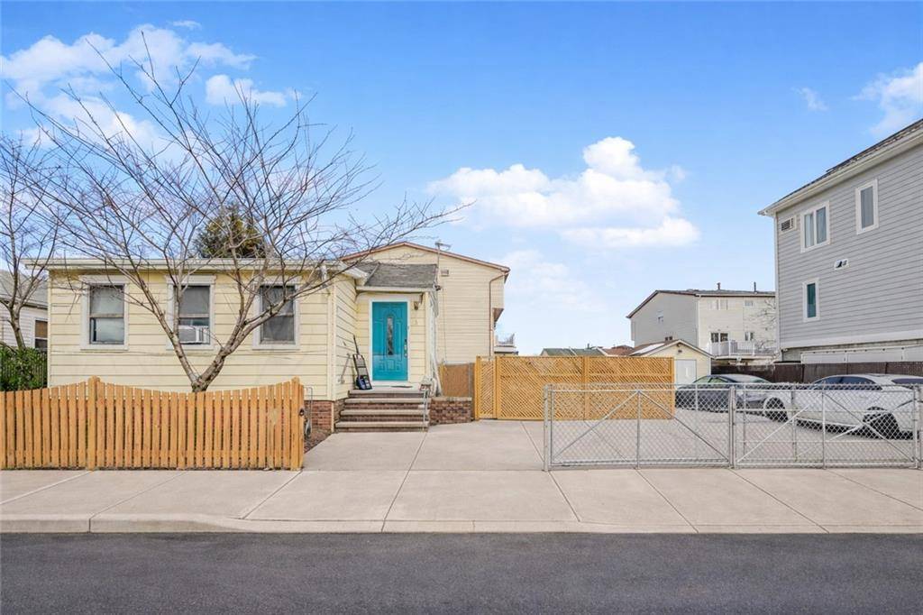 5 Milbank RD, Staten  Island, NY 10306