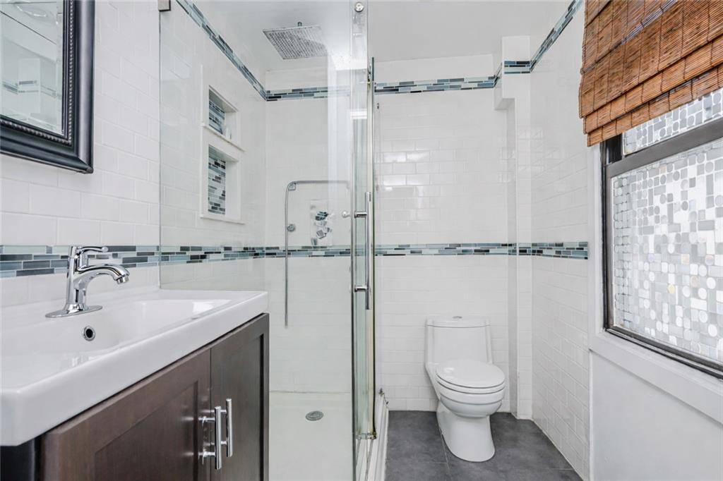 5 Milbank RD, Staten  Island, NY 10306