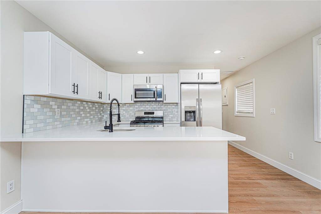 35 Milbank RD, Staten  Island, NY 10306