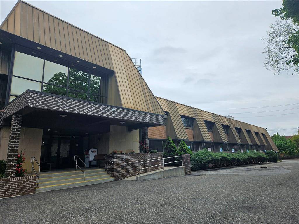 230 Hilton AVE #207, Hempstead, NY 11550