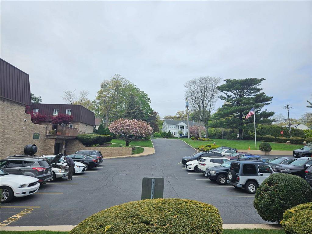 230 Hilton AVE #207, Hempstead, NY 11550