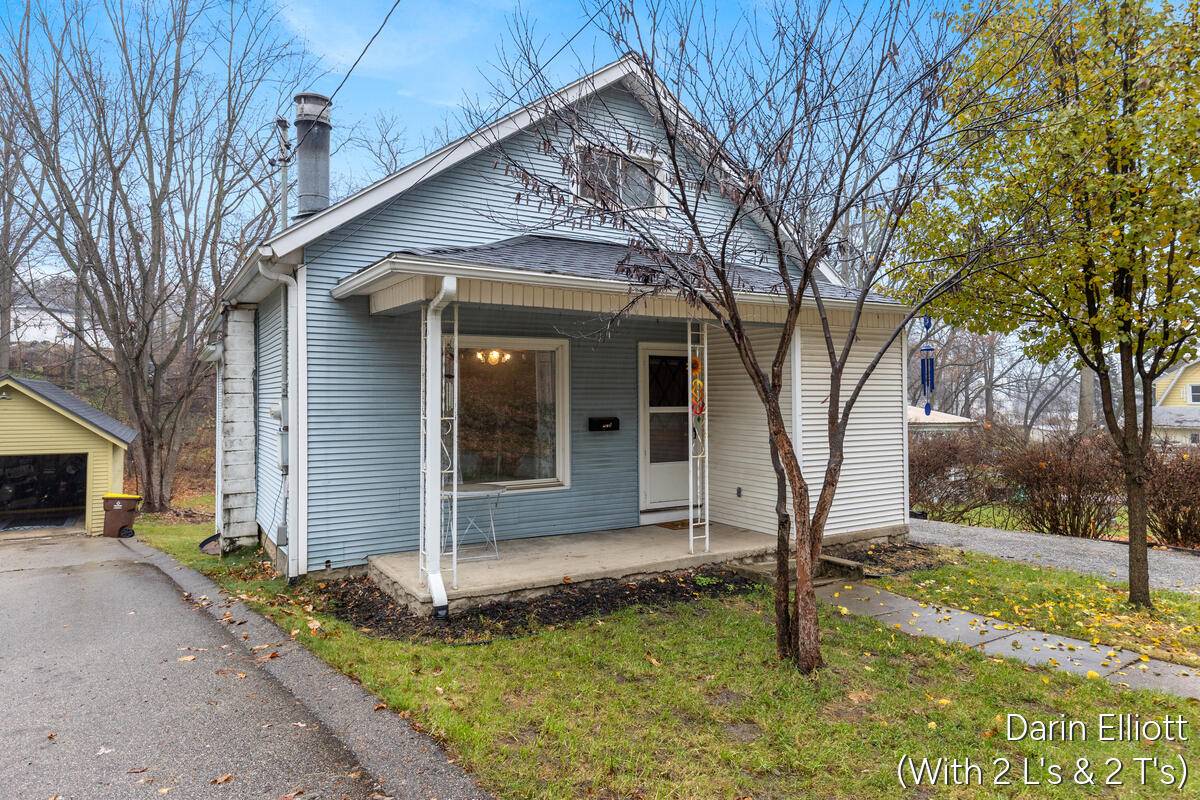 240 Yeomans ST, Ionia City, MI 48846
