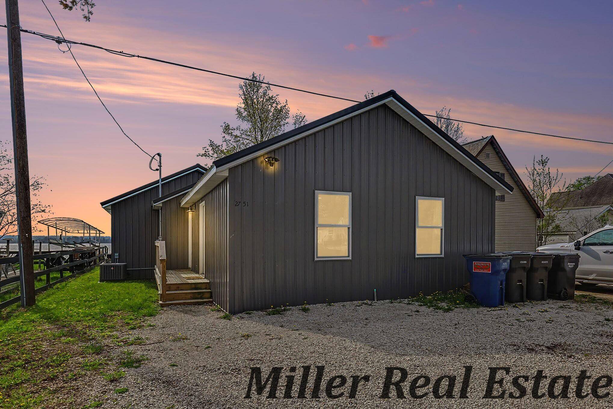 2751 Russell DR, Yankee Springs Twp, MI 49348