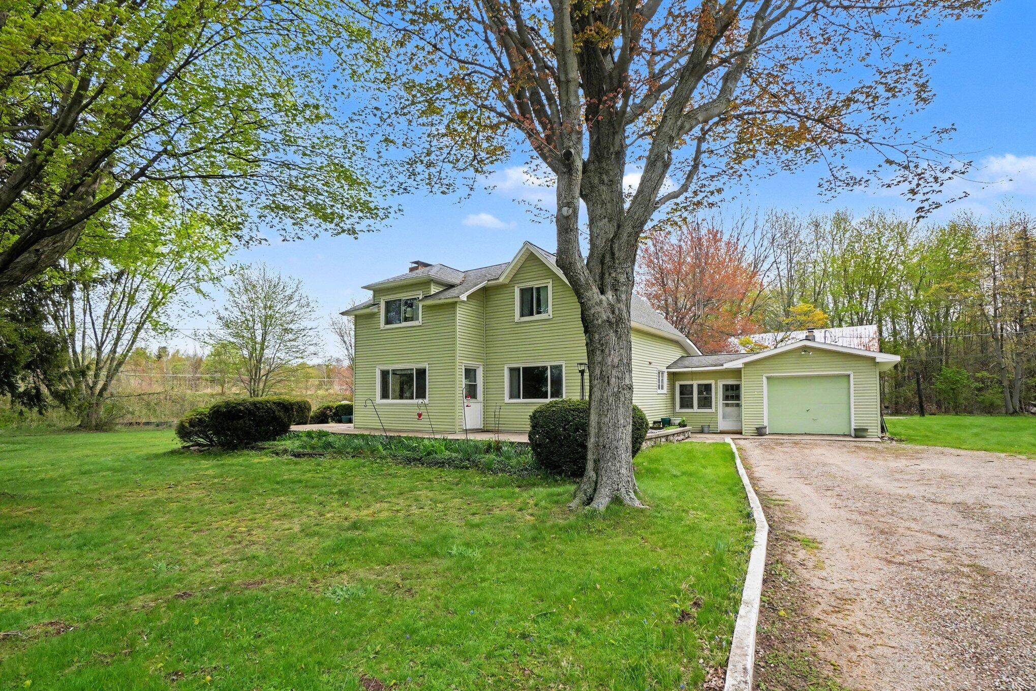 14361 76th ST, South Haven Twp, MI 49090
