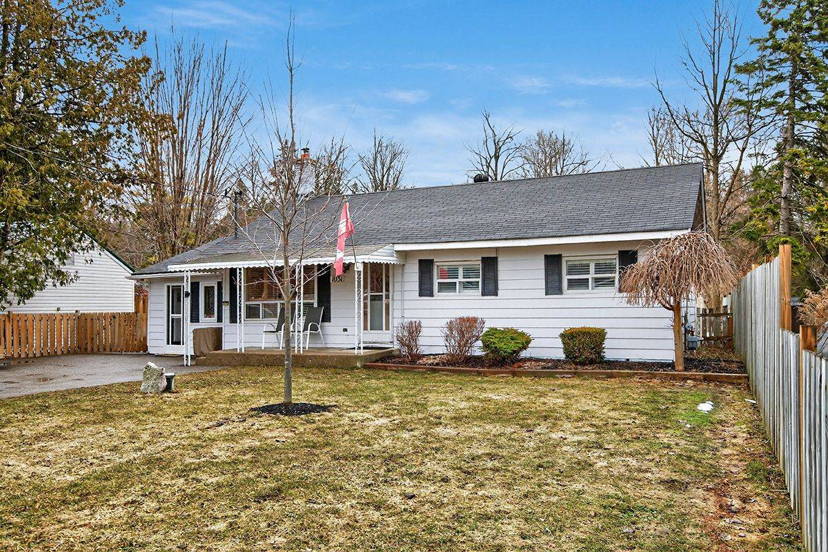 1031 Ferrier AVE, Innisfil, ON L0L 1W0