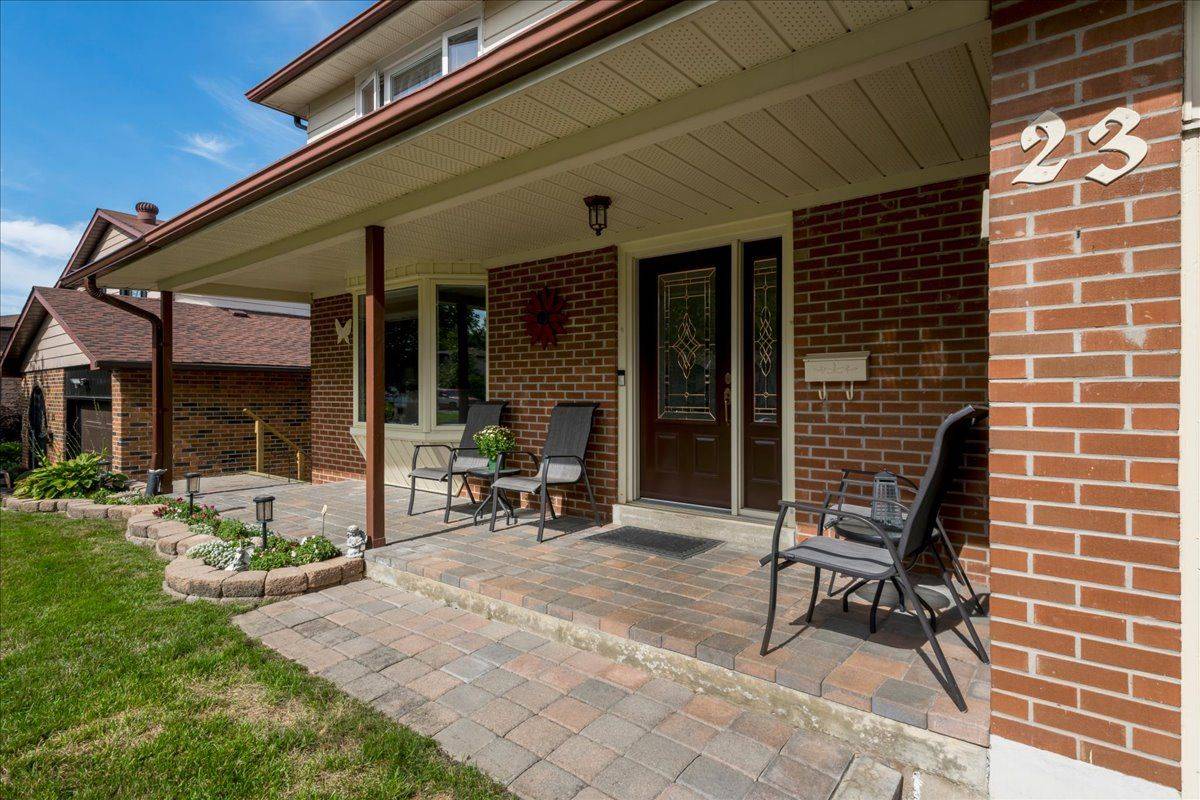 23 Virgilwood CRES, Barrie, ON L4M 4X6